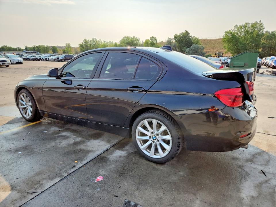 2017 Bmw 320 მანქანა იყიდება აუქციონზე, vin: WBA8E5G33HNU43224, აუქციონის ნომერი: 85626695