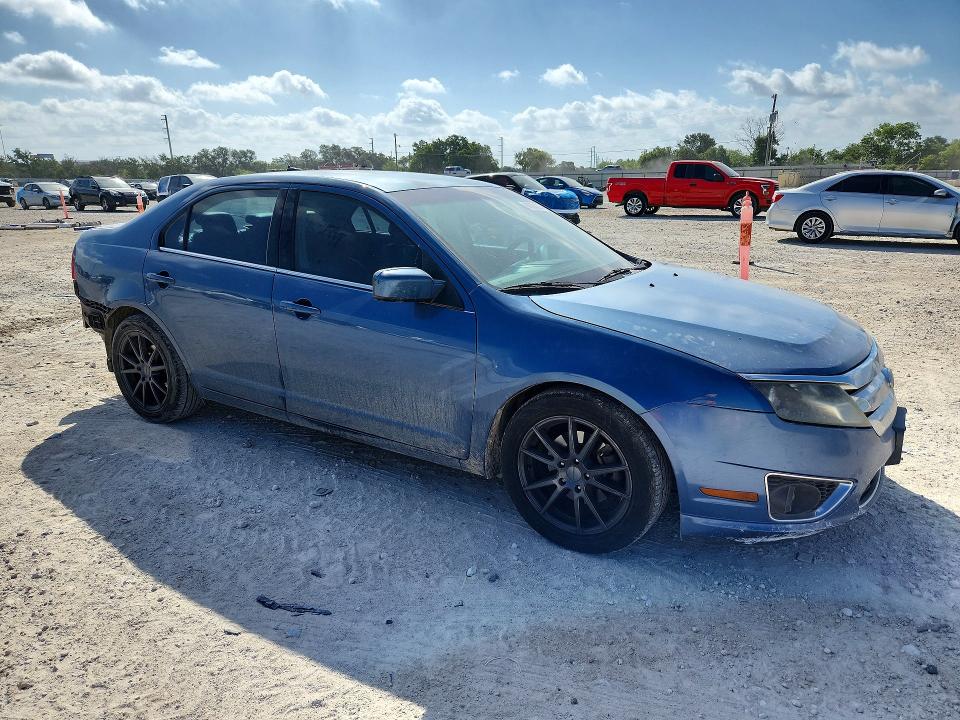 60084276 :رقم المزاد ، 3FAHP0JA4AR357663 vin ، 2010 Ford Fusion مزاد بيع