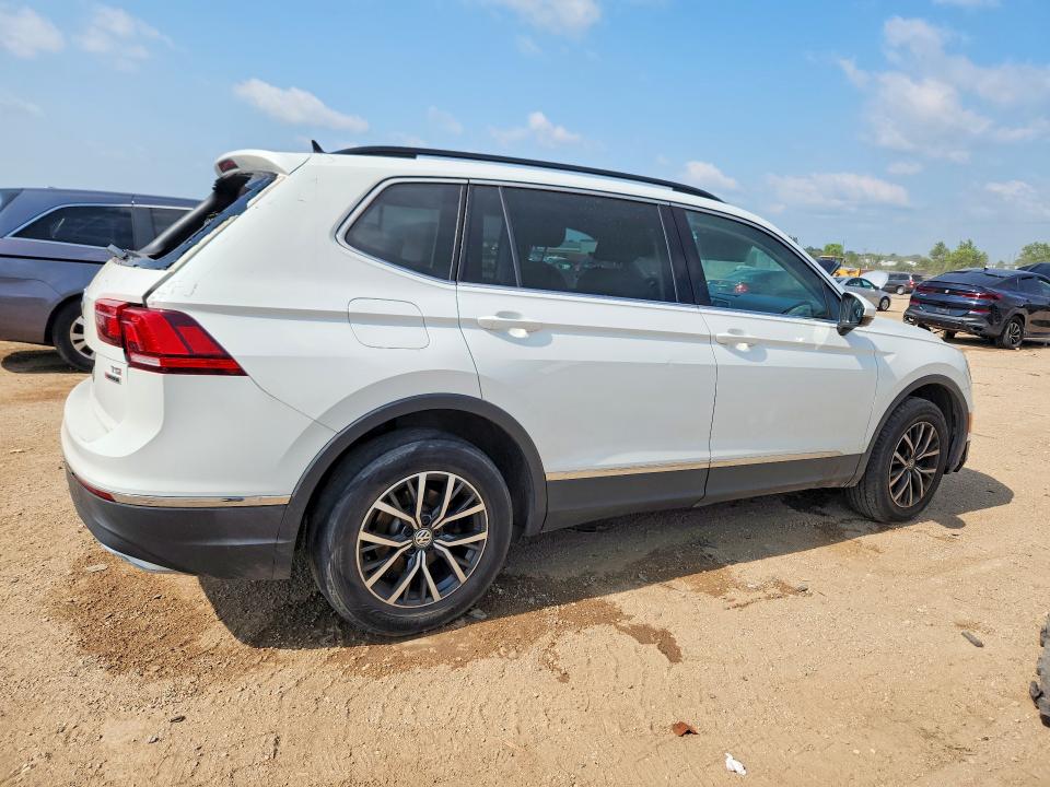 Продаж на аукціоні авто 2018 Volkswagen Tiguan, vin: 3VV2B7AX4JM140334, номер лоту: 61603386