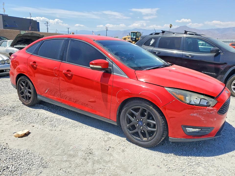 61049536 :رقم المزاد ، 1FADP3F26GL339903 vin ، 2016 Ford Focus مزاد بيع