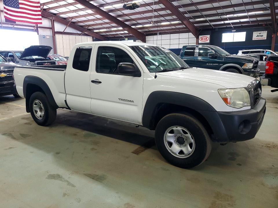 Продажа на аукционе авто 2011 Toyota Tacoma, vin: 5TFUU4ENXBX015570, номер лота: 60587216