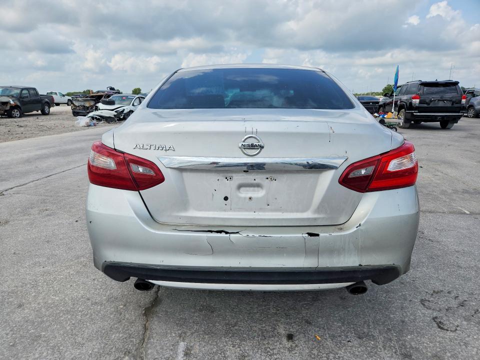 2018 Nissan Altima მანქანა იყიდება აუქციონზე, vin: 1N4AL3AP5JC250588, აუქციონის ნომერი: 63398476