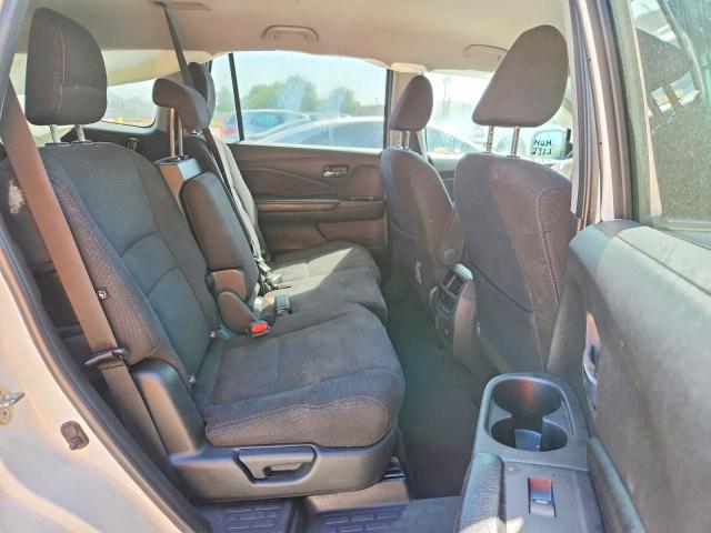 60647526 :رقم المزاد ، 5FNYF5H30JB003416 vin ، 2018 Honda Pilot مزاد بيع