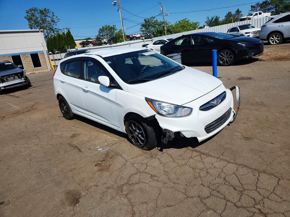 61670406 :رقم المزاد ، KMHCT5AE9EU142922 vin ، 2014 Hyundai Accent مزاد بيع