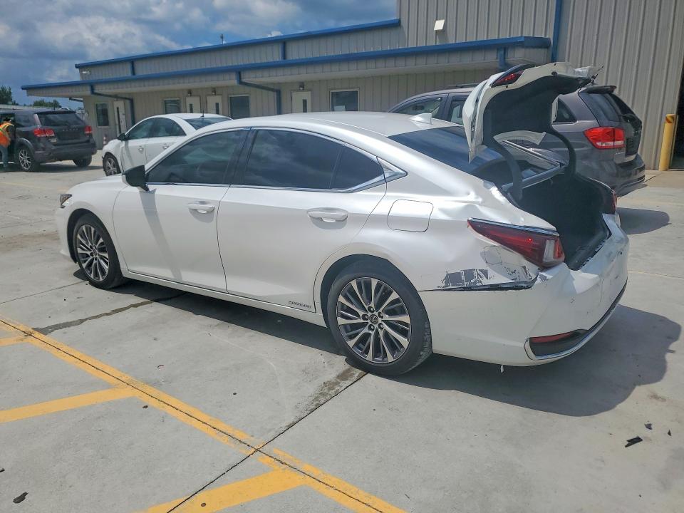60556226 :رقم المزاد ، 58AD21B18LU006590 vin ، 2020 Lexus Es مزاد بيع