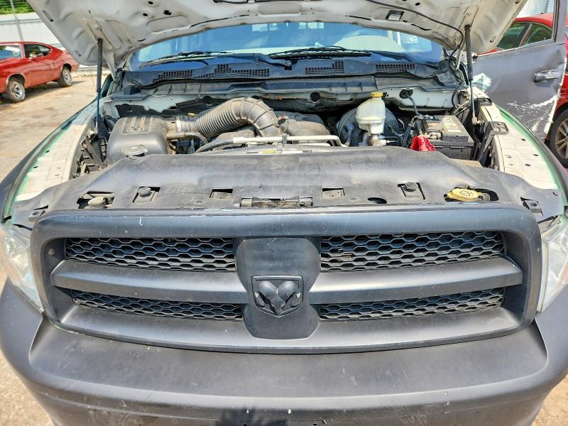 61915186 :رقم المزاد ، 1D3HV13T39S817715 vin ، 2009 Dodge Ram 1500 مزاد بيع