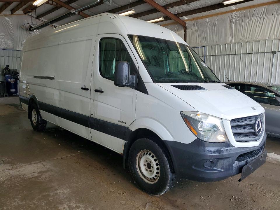 60368066 :رقم المزاد ، WD3PE8DE4E5897381 vin ، 2014 Mercedes-benz Sprinter مزاد بيع