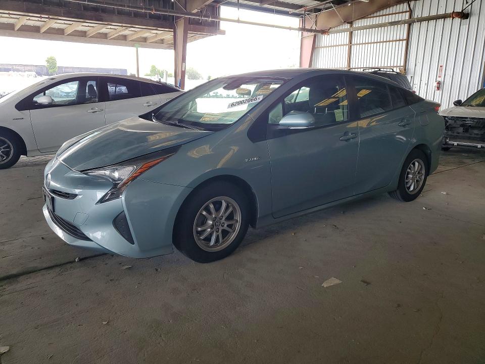 62002066 :رقم المزاد ، JTDKBRFUXH3567618 vin ، 2017 Toyota Prius مزاد بيع