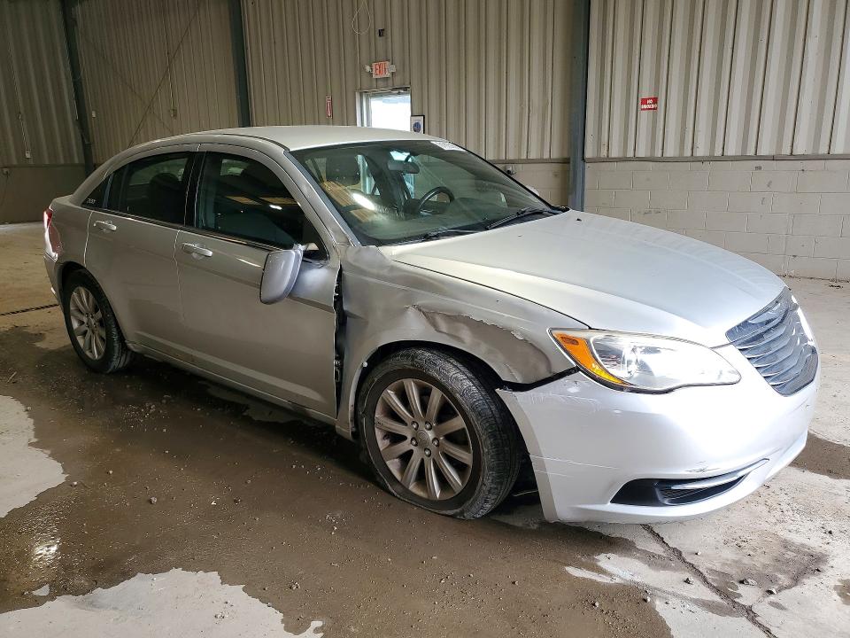 61665986 :رقم المزاد ، 1C3CCBBBXCN102111 vin ، 2012 Chrysler 200 مزاد بيع