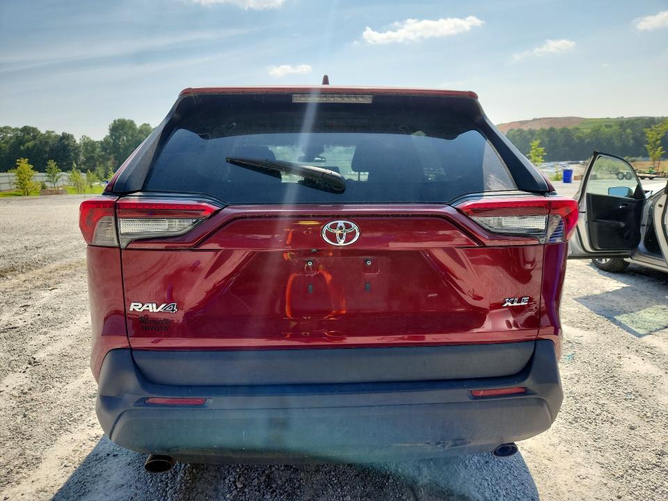 Продажа на аукционе авто 2019 Toyota Rav4, vin: 2T3W1RFV0KW032251, номер лота: 63306466