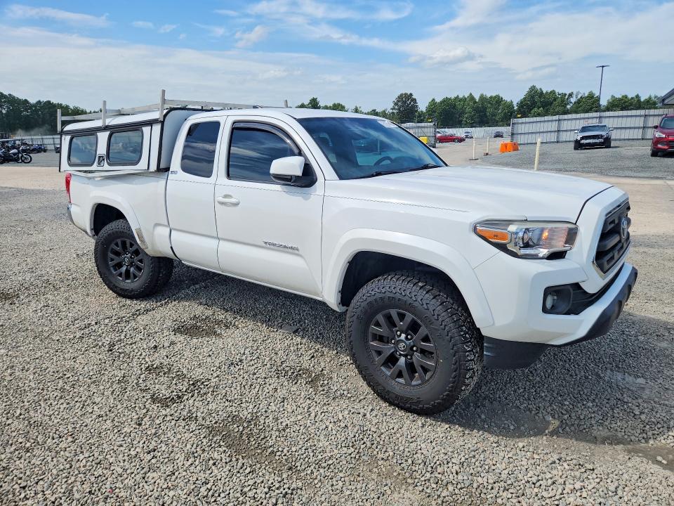 Продажа на аукционе авто 2017 Toyota Tacoma, vin: 5TFSZ5AN1HX086055, номер лота: 61911376