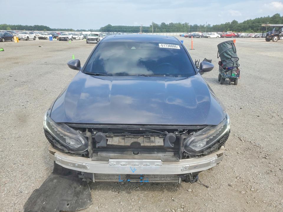 Продажа на аукционе авто 2018 Honda Accord, vin: 1HGCV2F36JA049390, номер лота: 61738806