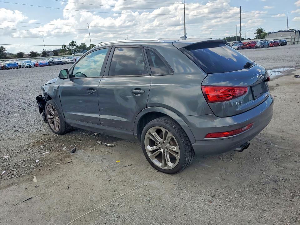 59891726 :رقم المزاد ، WA1ECCFS9JR018222 vin ، 2018 Audi Q3 مزاد بيع
