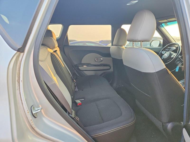 60764776 :رقم المزاد ، KNDJP3A58E7736789 vin ، 2014 Kia Soul مزاد بيع