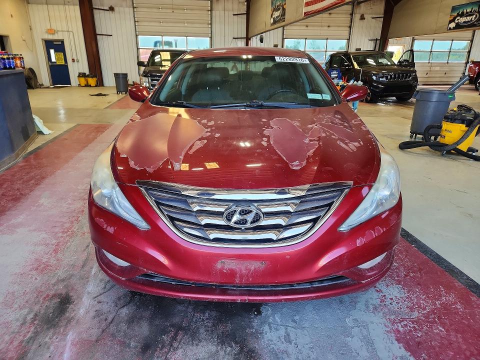 62282916 :رقم المزاد ، 5NPEC4AC8BH056979 vin ، 2011 Hyundai Sonata مزاد بيع