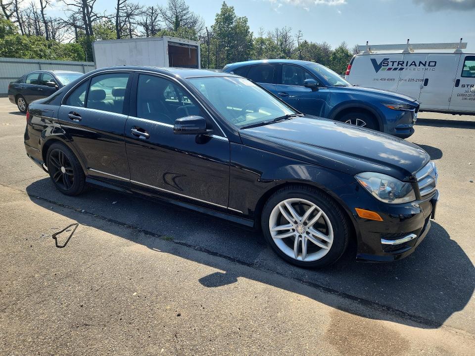 Aukcja sprzedaży 2013 Mercedes-benz C, vin: WDDGF8AB2DA837589, numer aukcji: 63282146