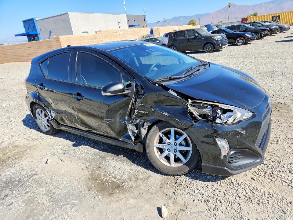 Auction sale of the 2017 Toyota Prius C, vin: JTDKDTB32H1598233, lot number: 63371036