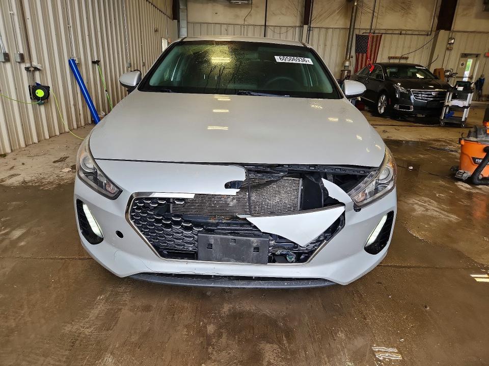 2018 Hyundai Elantra Gt მანქანა იყიდება აუქციონზე, vin: KMHH35LE5JU010317, აუქციონის ნომერი: 60506936