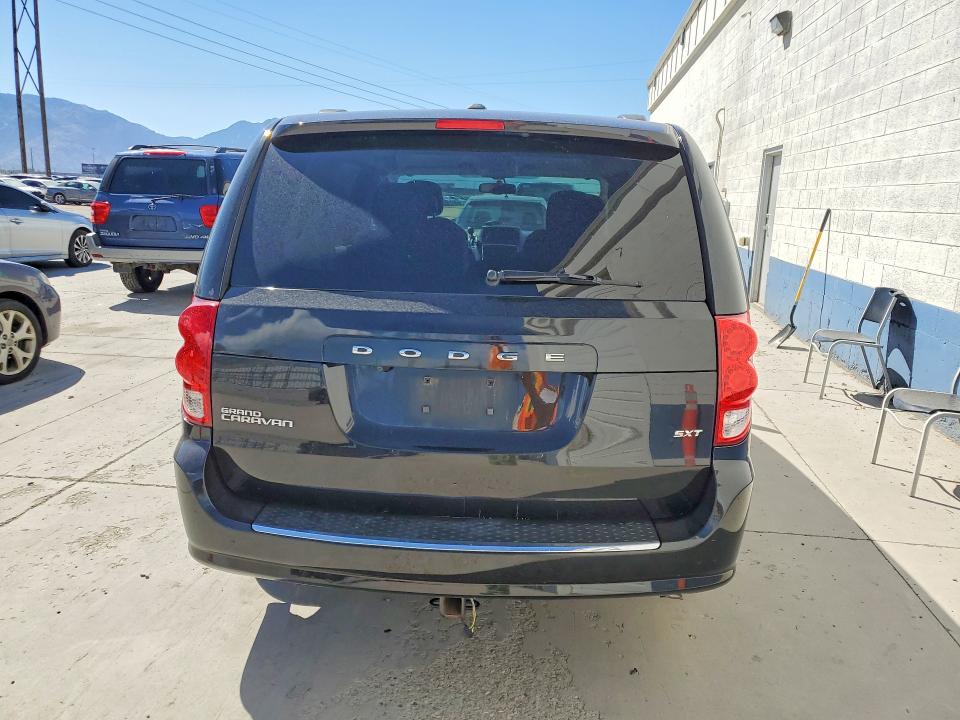 2016 Dodge Grand Caravan მანქანა იყიდება აუქციონზე, vin: 2C4RDGCG8GR196895, აუქციონის ნომერი: 60486426