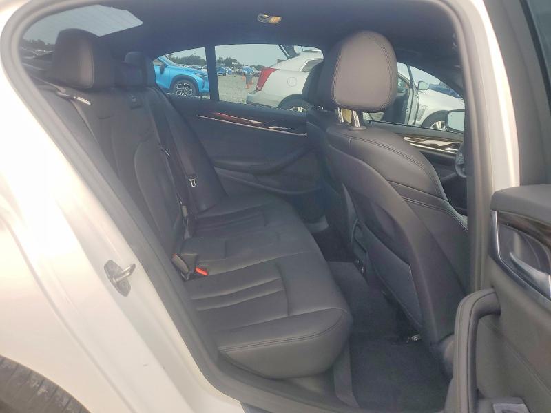 60876996 :رقم المزاد ، WBAJA7C59KWW47639 vin ، 2019 Bmw 530 مزاد بيع