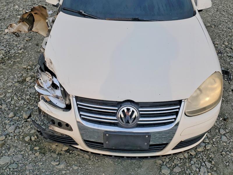 62136536 :رقم المزاد ، 3VWJM71K29M077574 vin ، 2009 Volkswagen Jetta مزاد بيع