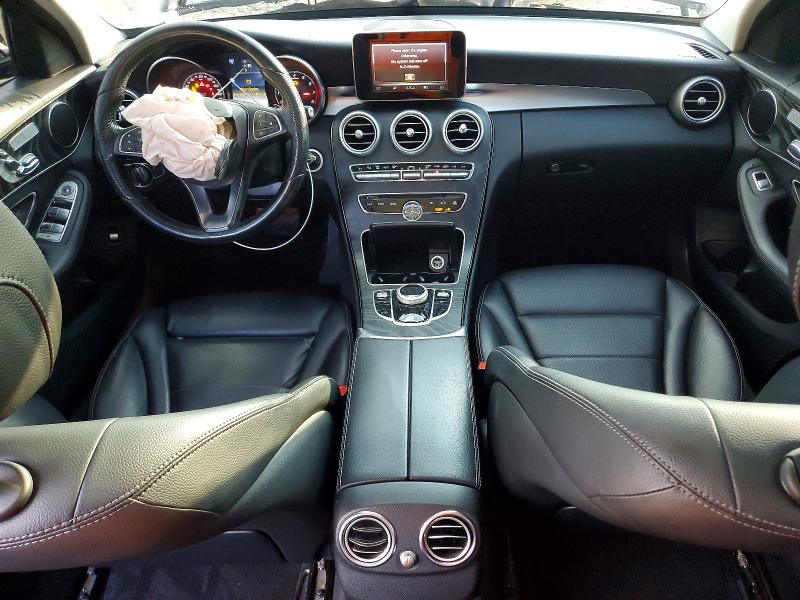 62855126 :رقم المزاد ، 55SWF4KB4HU180593 vin ، 2017 Mercedes-benz C مزاد بيع