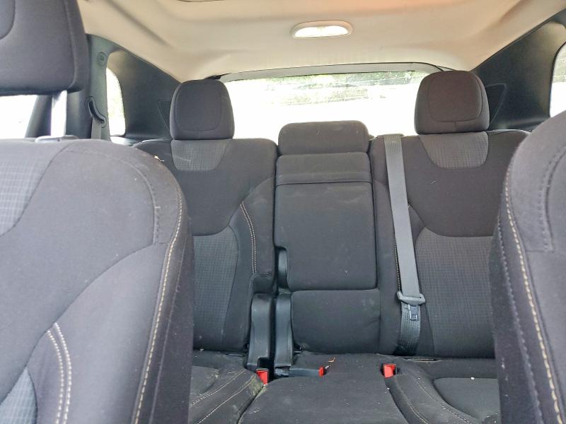 61282546 :رقم المزاد ، 1C4PJLCS1GW233550 vin ، 2016 Jeep Cherokee مزاد بيع