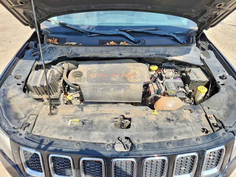 62266096 :رقم المزاد ، 3C4NJDCBXJT332510 vin ، 2018 Jeep Compass مزاد بيع
