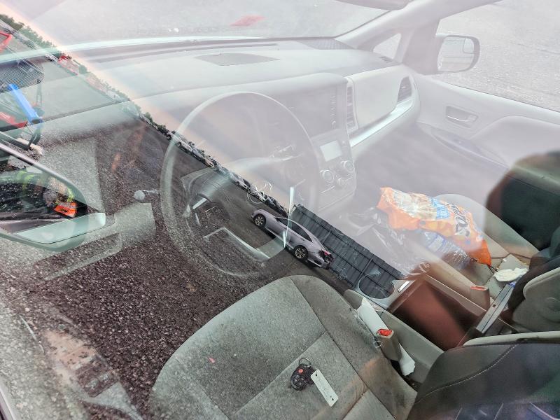 62954226 :رقم المزاد ، 5TDKZ3DC3LS067116 vin ، 2020 Toyota Sienna مزاد بيع
