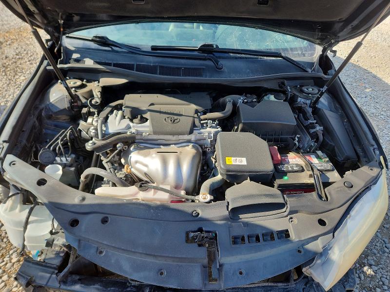 60615306 :رقم المزاد ، 4T1BF1FK6HU351808 vin ، 2017 Toyota Camry مزاد بيع
