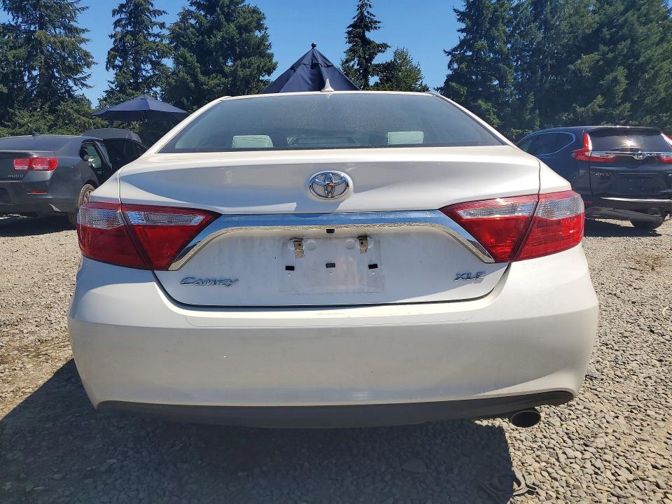 2017 Toyota Camry მანქანა იყიდება აუქციონზე, vin: 4T1BF1FK9HU717972, აუქციონის ნომერი: 63387146