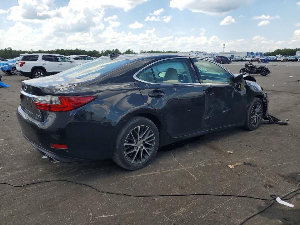 60549076 :رقم المزاد ، 58ABK1GG2JU095977 vin ، 2018 Lexus Es مزاد بيع