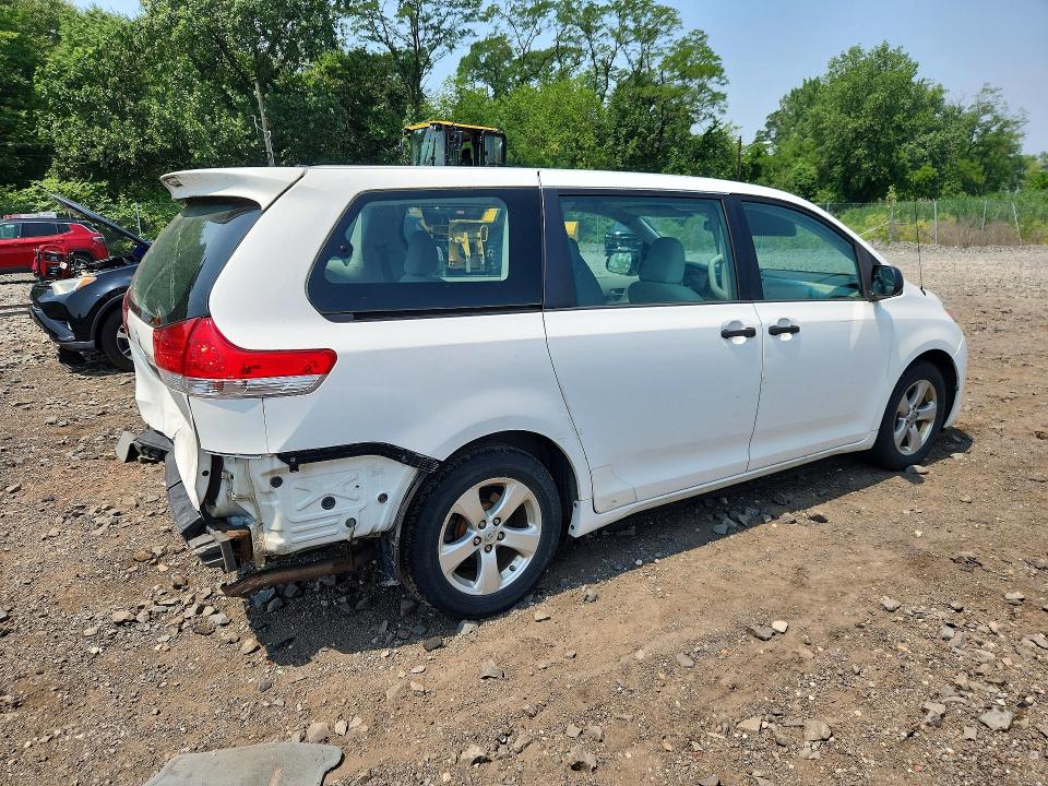 Продаж на аукціоні авто 2014 Toyota Sienna, vin: 5TDZK3DC1ES500390, номер лоту: 61515926