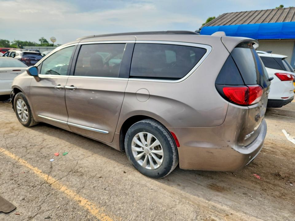 Продажа на аукционе авто 2017 Chrysler Pacifica, vin: 2C4RC1BG0HR838268, номер лота: 62297296