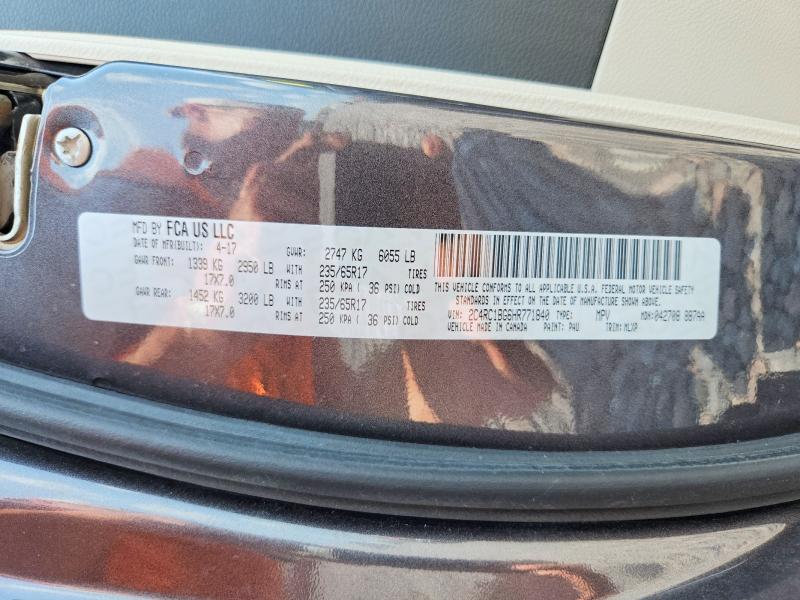 61198416 :رقم المزاد ، 2C4RC1BG6HR771840 vin ، 2017 Chrysler Pacifica مزاد بيع