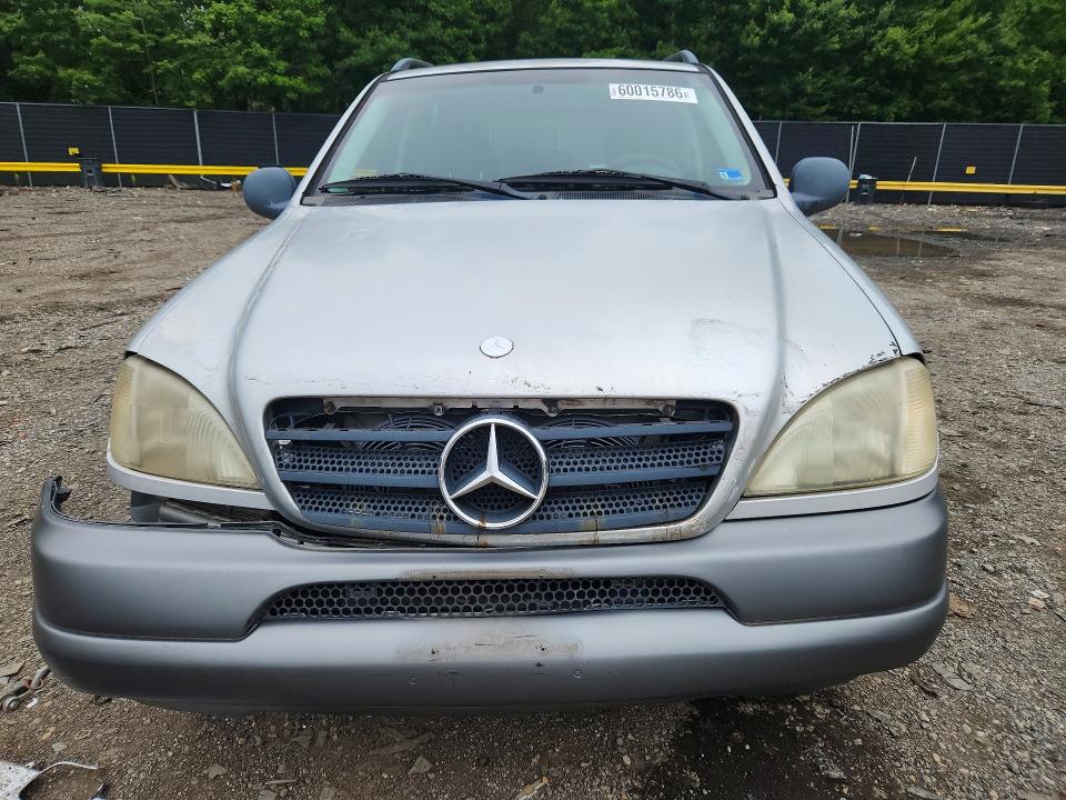 1999 Mercedes-benz Ml მანქანა იყიდება აუქციონზე, vin: 4JGAB54E0XA119149, აუქციონის ნომერი: 60015786