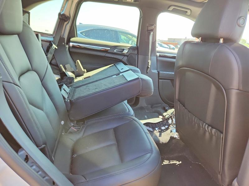 Продаж на аукціоні авто 2016 Porsche Cayenne, vin: WP1AA2A27GLA10898, номер лоту: 59810816