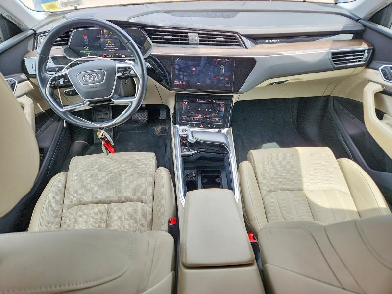 2021 Audi E-tron მანქანა იყიდება აუქციონზე, vin: WA1VABGE4MB015766, აუქციონის ნომერი: 60461746