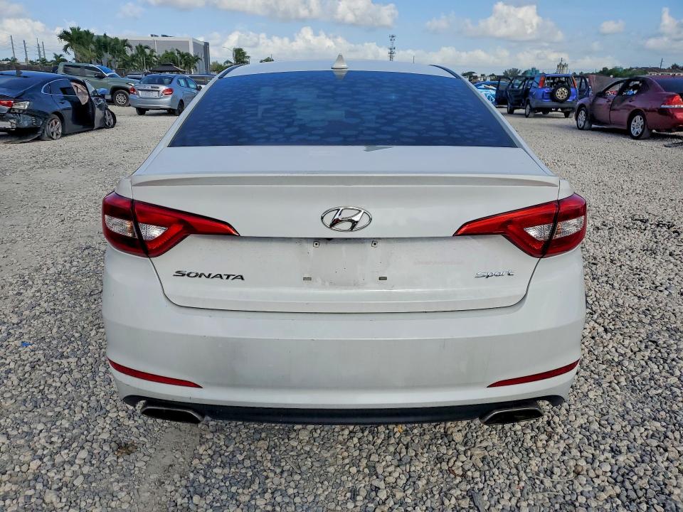 64506156 :رقم المزاد ، 5NPE34AF6FH062828 vin ، 2015 Hyundai Sonata مزاد بيع