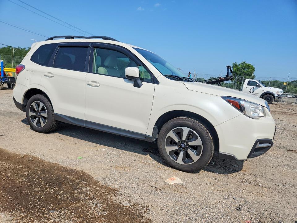 Продажа на аукционе авто 2018 Subaru Forester, vin: JF2SJAEC0JH514773, номер лота: 61286866