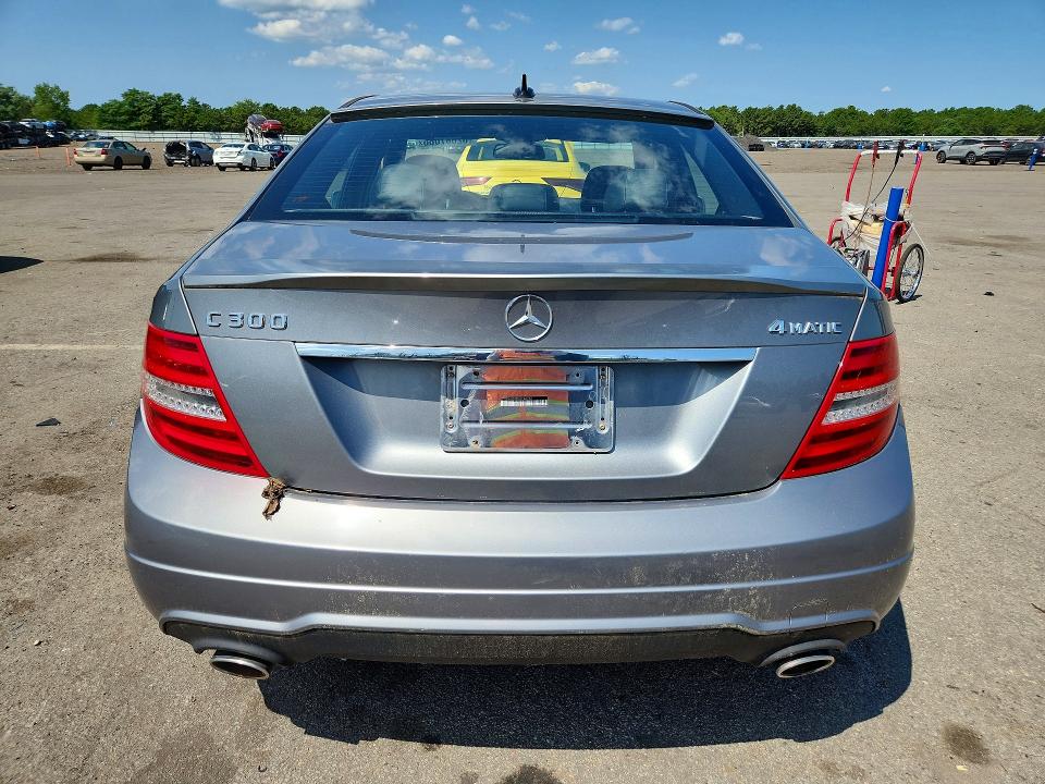 2012 Mercedes-benz C მანქანა იყიდება აუქციონზე, vin: WDDGF8BB9CR196732, აუქციონის ნომერი: 62687066