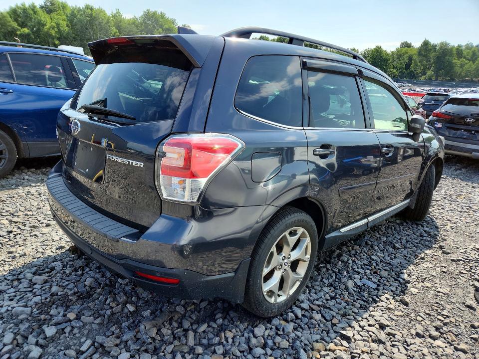 60460016 :رقم المزاد ، JF2SJAWC0JH479182 vin ، 2018 Subaru Forester مزاد بيع