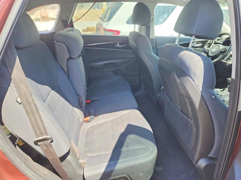 60510156 :رقم المزاد ، 5XYPGDA30JG413154 vin ، 2018 Kia Sorento مزاد بيع