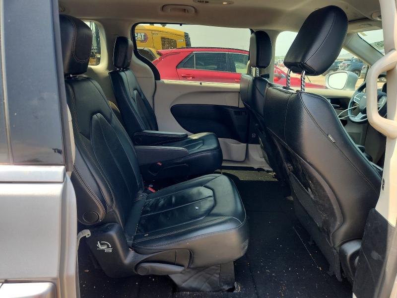 62926346 :رقم المزاد ، 2C4RC1BG9HR668556 vin ، 2017 Chrysler Pacifica مزاد بيع