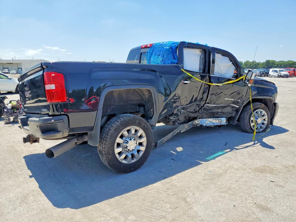 59912636 :رقم المزاد ، 1GT42YEY5JF243150 vin ، 2018 Gmc Sierra مزاد بيع