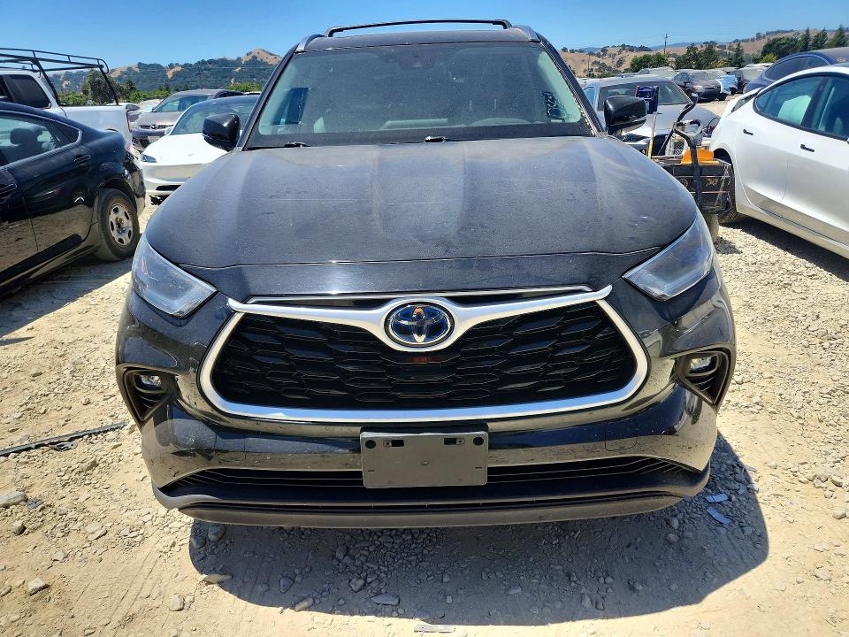 59669376 :رقم المزاد ، 5TDHBRCH8MS533574 vin ، 2021 Toyota Highlander مزاد بيع