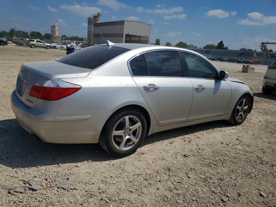Продажа на аукционе авто 2011 Hyundai Genesis, vin: KMHGC4DE0BU139362, номер лота: 61088846