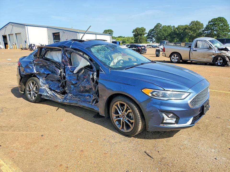 Продажа на аукционе авто 2019 Ford Fusion, vin: 3FA6P0RU5KR123815, номер лота: 62936176