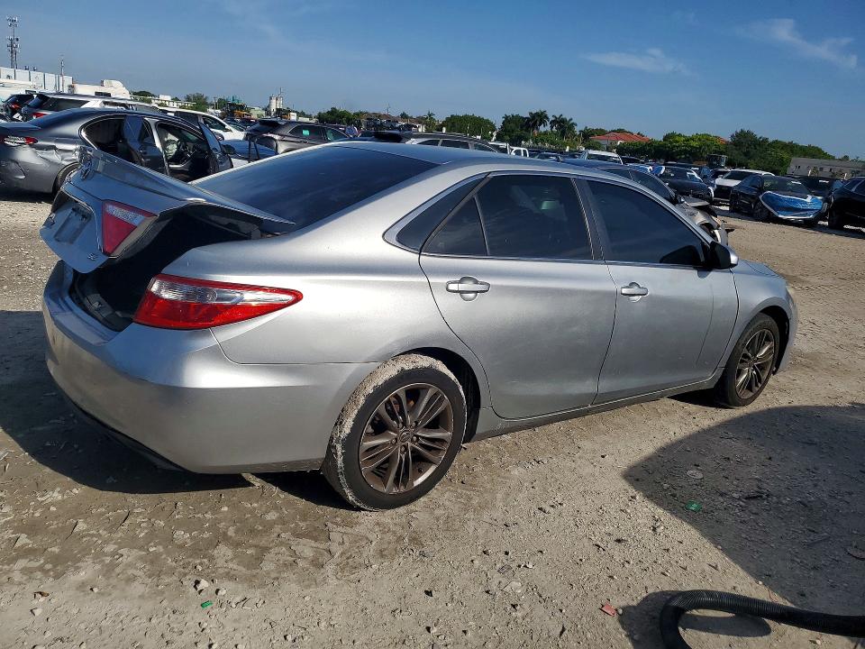 2015 Toyota Camry მანქანა იყიდება აუქციონზე, vin: 4T1BF1FK0FU897436, აუქციონის ნომერი: 61724616