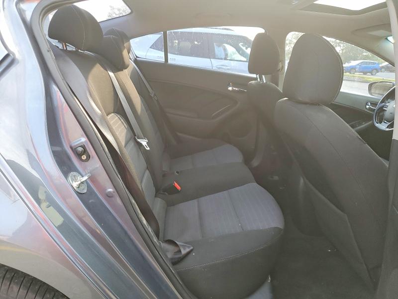 2018 Kia Forte მანქანა იყიდება აუქციონზე, vin: 3KPFL4A73JE180720, აუქციონის ნომერი: 60520386